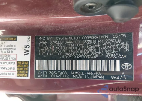 2005 Toyota Prius z USA, uszkodzony, nr VIN JTDKB22U257032445